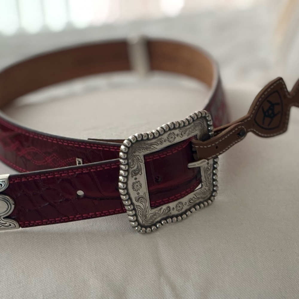ARIAT Burgundy Leather Belt with Silver Buckle